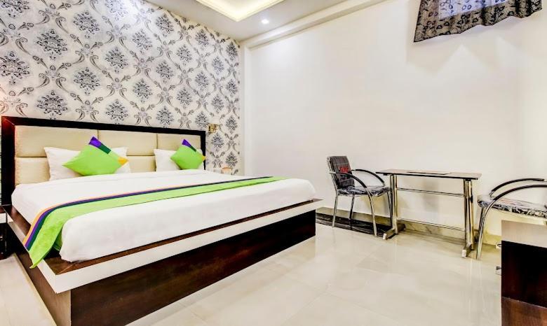 Hotel Golden Door Mathura Ngoại thất bức ảnh