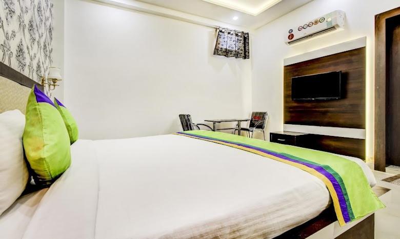 Hotel Golden Door Mathura Ngoại thất bức ảnh